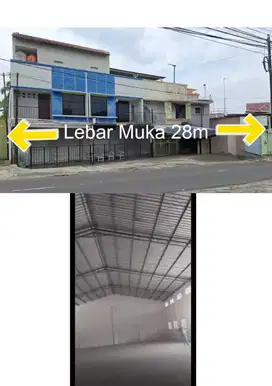 Di jual rumah dan  gudang pinggir jalan 2 km exit tol Gondang rejo