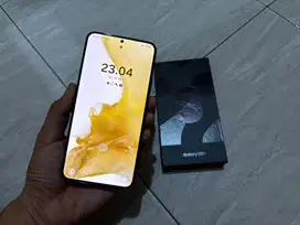 samsung s22 plus 256 Like new