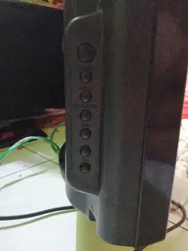 Tv lcd panasonic model TH-L24C20G kondisi sesuai foto