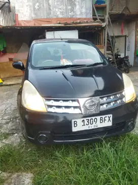 Nissan Grand livina 2009 Bensin