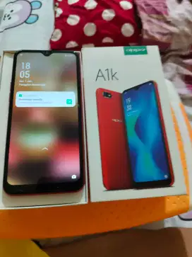HP oppo a1k 2/32gb secen mines layar sentuh retak tapi normal.