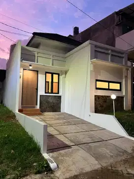 Rumah Baru Siap Huni Cuma 1 Unit Di Cibubur Deket Banget Pintu Tol