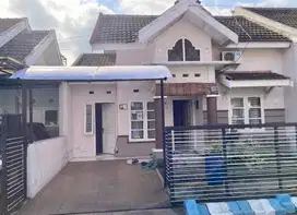RUMAH CLASIK SIAP HUNI BERLOKASI STRATEGIS diBEDALI AGUNG DIJUAL
