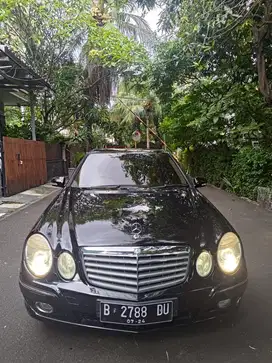 Mercedes-Benz E280 2009 Bensin