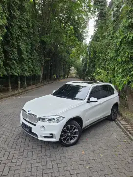 Bmw x5 xdrive35i xline facelift 2017 / 2018 A/T Putih