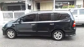 Nissan Grand livina 2011 Bensin