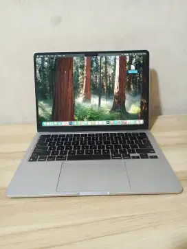 Macbook M2 2020 normal no minus