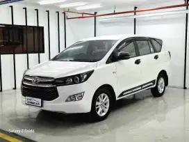 Km30rb Toyota Kijang Innova reborn 2.0 V AT bensin 2019 Putih