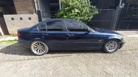 BMW 318i 2001 Bensin