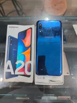 Samsung a20 3/32 gb