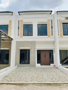 RUMAH 2 LANTAI SIAP HUNI CICILAN FLAT