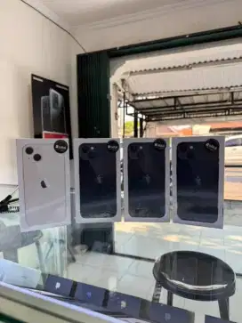 iPhone 13 128 GB New iBox ( Garansi Resmi iBox 1tahun)