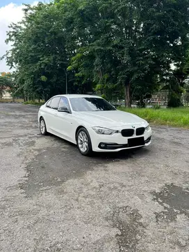 BMW 320i 2016 Bensin