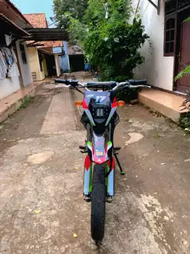 KLX d-tracker 150