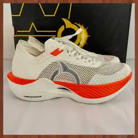 Net ORTUSEIGHT | Size 39 New JUAL RUGI | Off White Sepatu Running