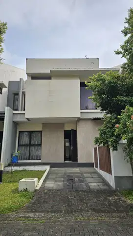 Disewakan rumah full furnish di Prestigia, BSD