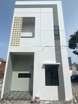 Rumah 2 lantai baru hanya 2 km dari mall sunter