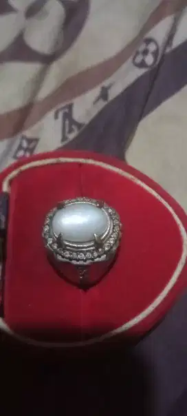 Jual cepat batu Biduri bulan putih