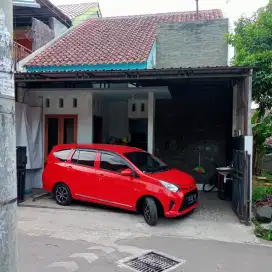 Dijual rumah siap pakai seisinya