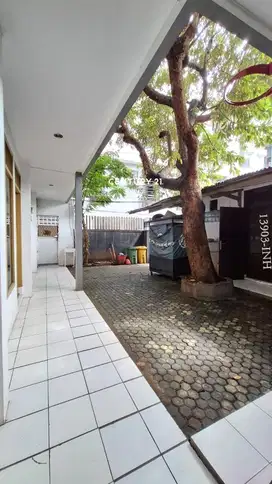 Rumah Di Jakarta  Selatan Luas Cocok Untuk Usaha Dekat Jl GatSU