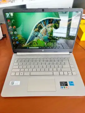 Laptop HP 14s Intel Core i3 Gen11 Silver Slim SSD Like New