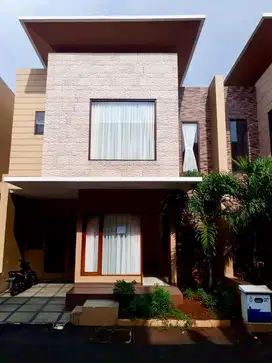 Disewakan rumah di jalan gardu- condet