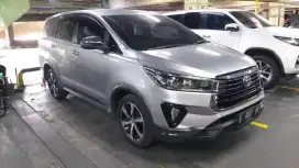 INNOVA VENTURER 2.4 AT 2021 DIESEL