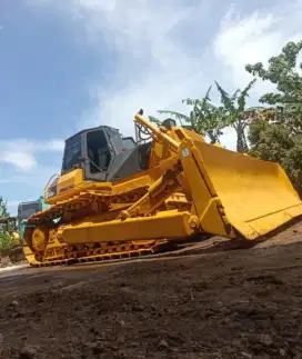 Doser Komatsu D65P-12 tahun 2019