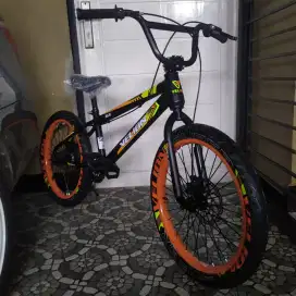 SEPEDA ANAK COWOK
SEPEDA ANAK BMX
SEPEDA ANAK BMX 20
SEPEDA ANAK BMX