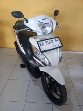 Honda spacy 2011 putih