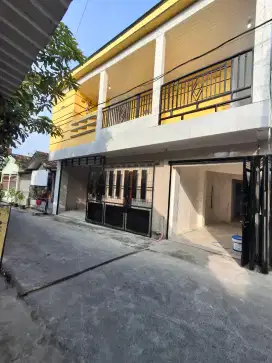 Dijual cepat kos bangunan baru utara UNS