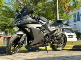 Kawasaki Ninja 250fi warna abu