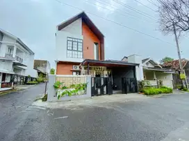 RUMAH BARU SIAP HUNI DEKAT RS JIH DI NGEMPLAK