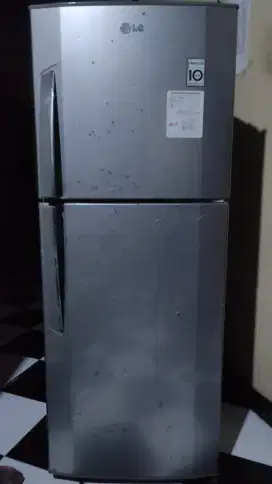 Kulkas 2 pintu LG