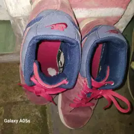 Jual sepatu nike mulus bagus