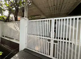 Dijual rumah di cluster aralia harapan indah bekasi