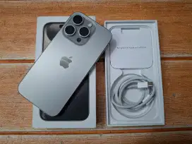 Second iphone 15pro 1tb natural