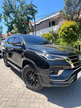 Km25rb|| fullOri|| fortuner VRZ 2.8 GR 2022 (W) tg1 dr baru sangat bgs