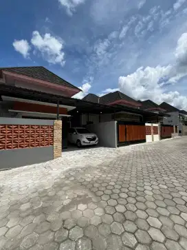 Rumah Utara Sd Model Dalam Perumahan 15 Menit Ke UGM