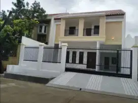 RUMAH MEGAH NEW !! LT 200 M² DI GRIYA BINTARA