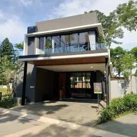 Rumah Mewah di Lippo Karawaci lokasi sentral lippo nyaman aman dan asr
