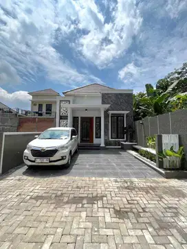RUMAH BARU KLASIK MODERN KEKINIAN DI  JALAN KEBON AGUNG SUMBERADI MLAT