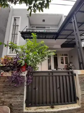Rumah cantik di kemang pratama 2