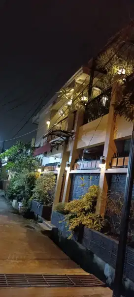 Dijual Rumah renovasi full furnished karena mau pindah ke luar kota
