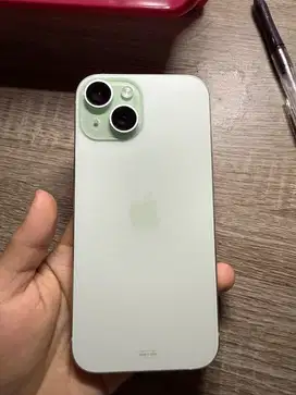 Iphone 15 hijau 256 gb