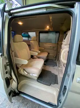 Dijual Nissan Serena CT 2009