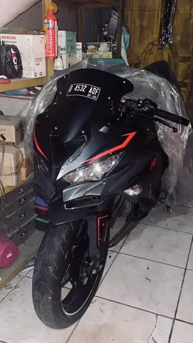 Zx25r Low km special