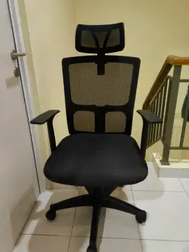 Kursi kerja kantor
