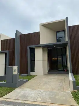 Dikontrakkan Dengan Isinya Rumah Pribadi.