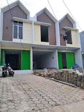 Jual murah ruko baru siap pakai di pinggir jln.raya Keadilan-Depok